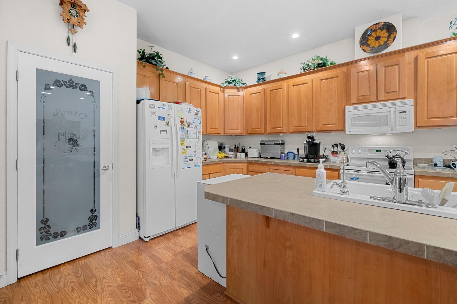 6107 Mobile Manor Road