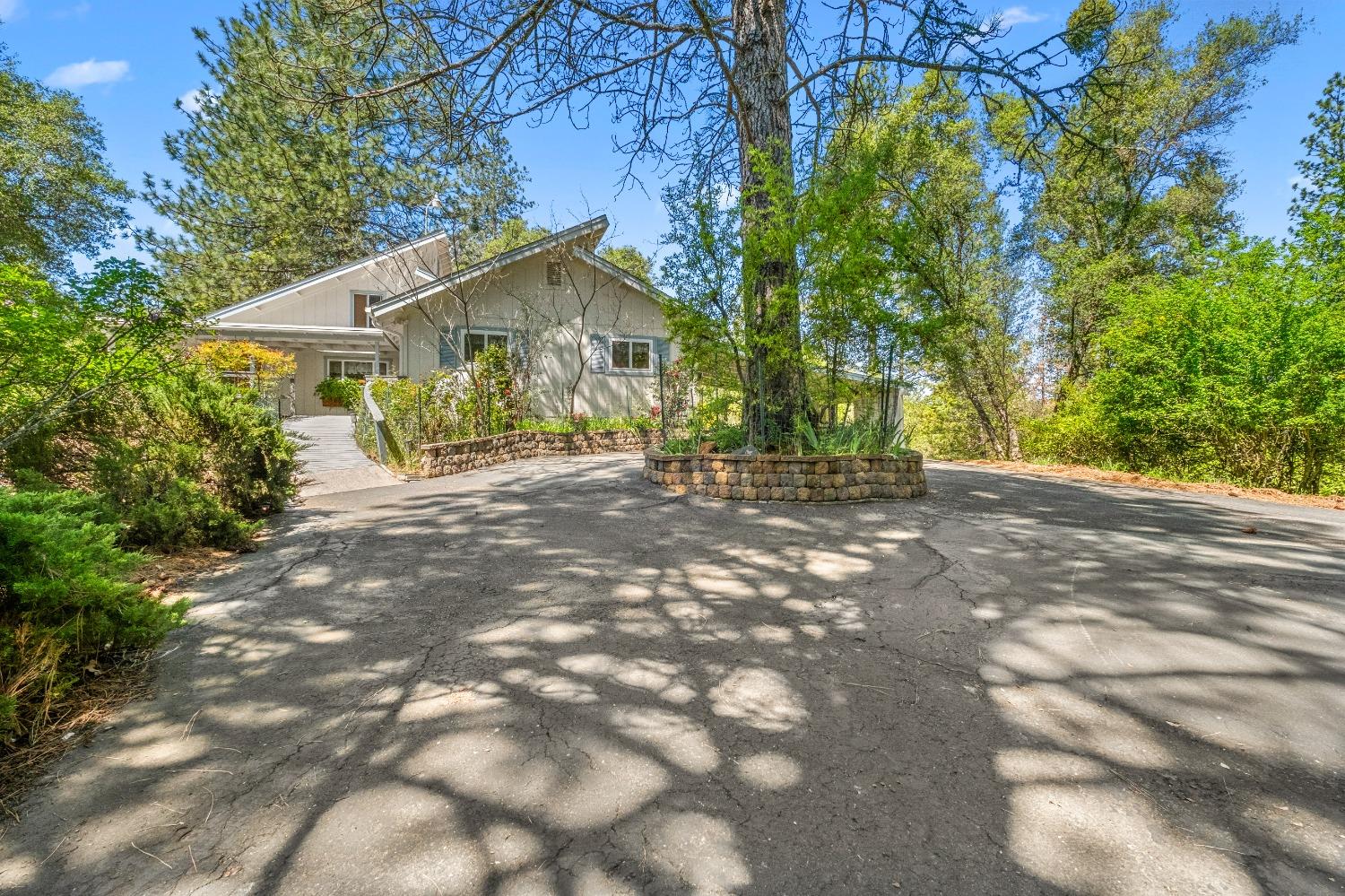 16080 Mount Whitney Drive