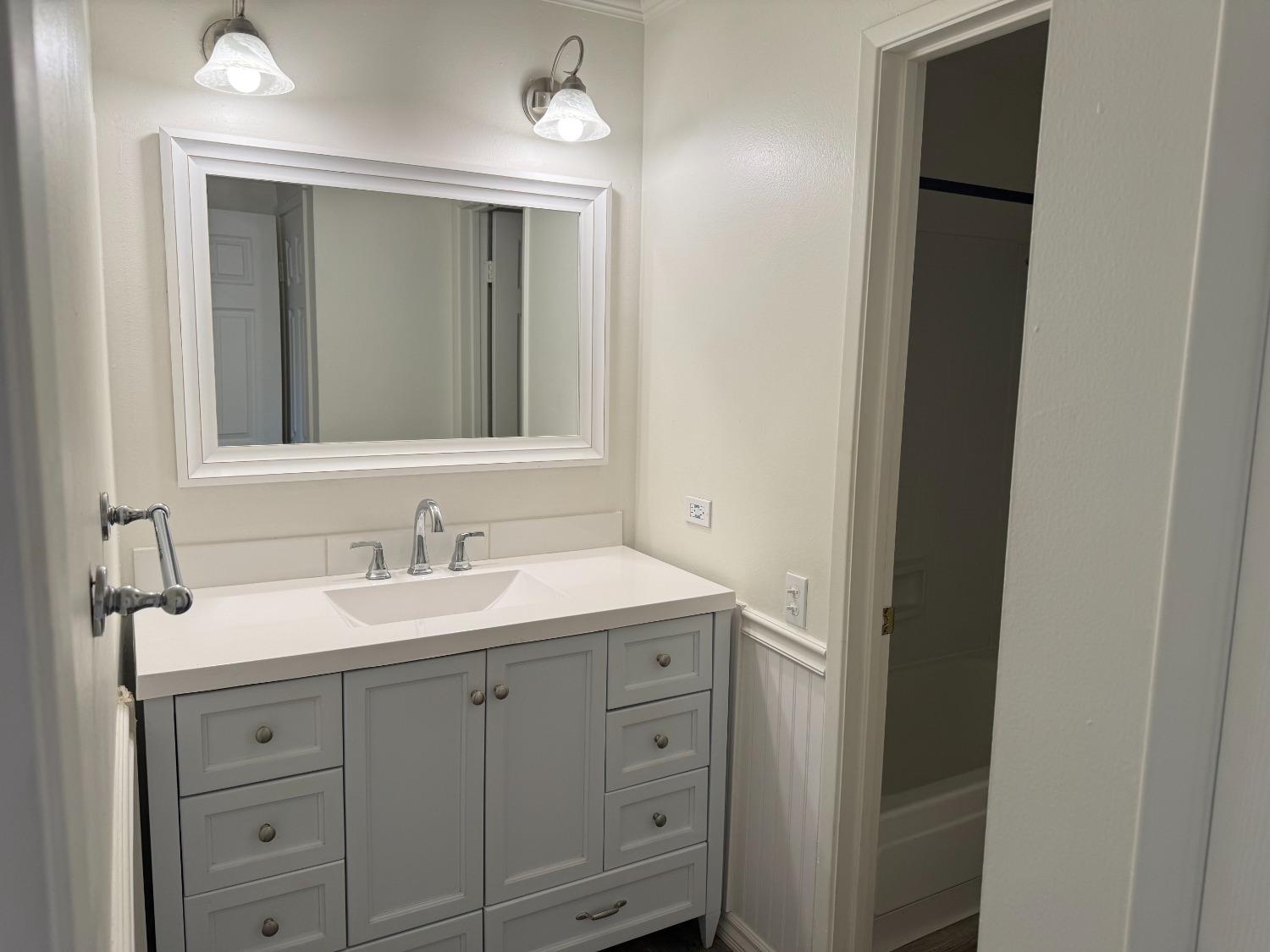 2229 Woodside Lane 8