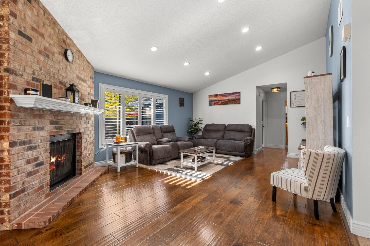 641 Lyndhurst Avenue