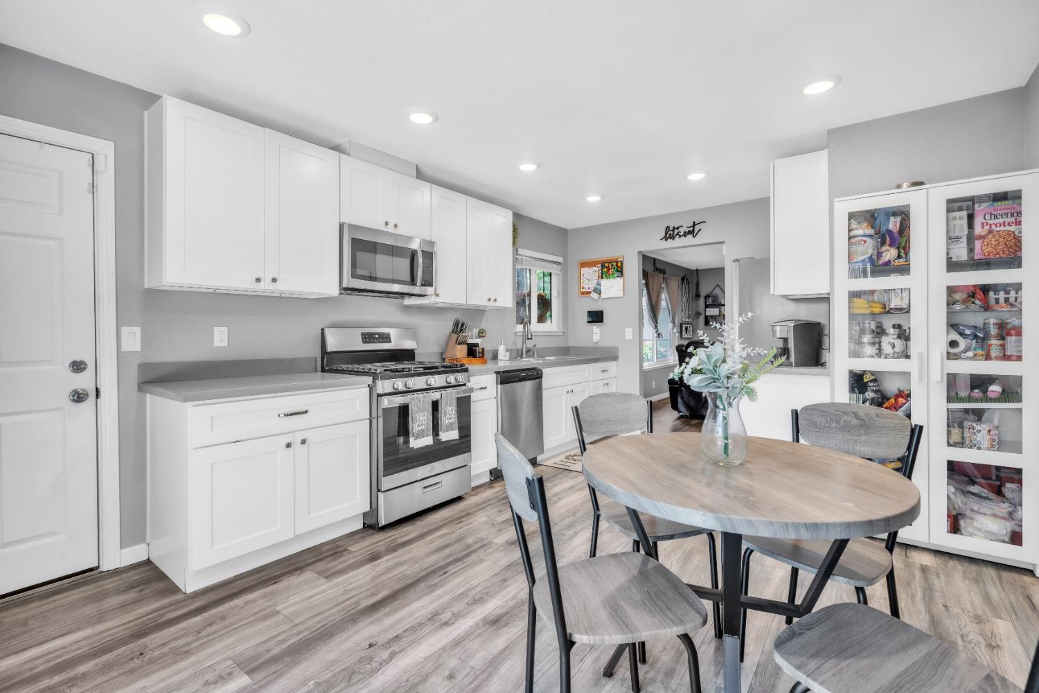 6609 Weatherby Way