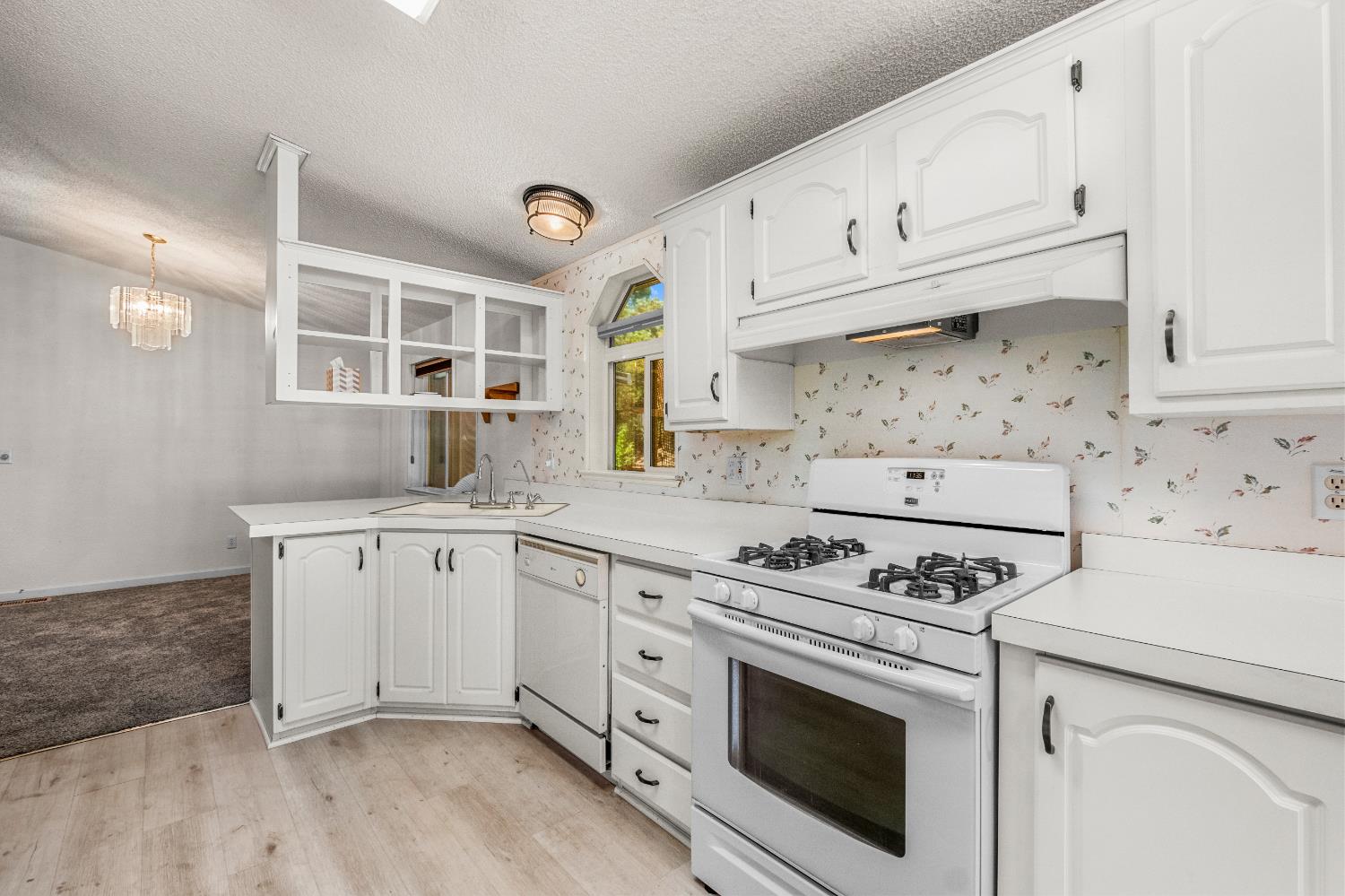 9461 State Highway 193 17