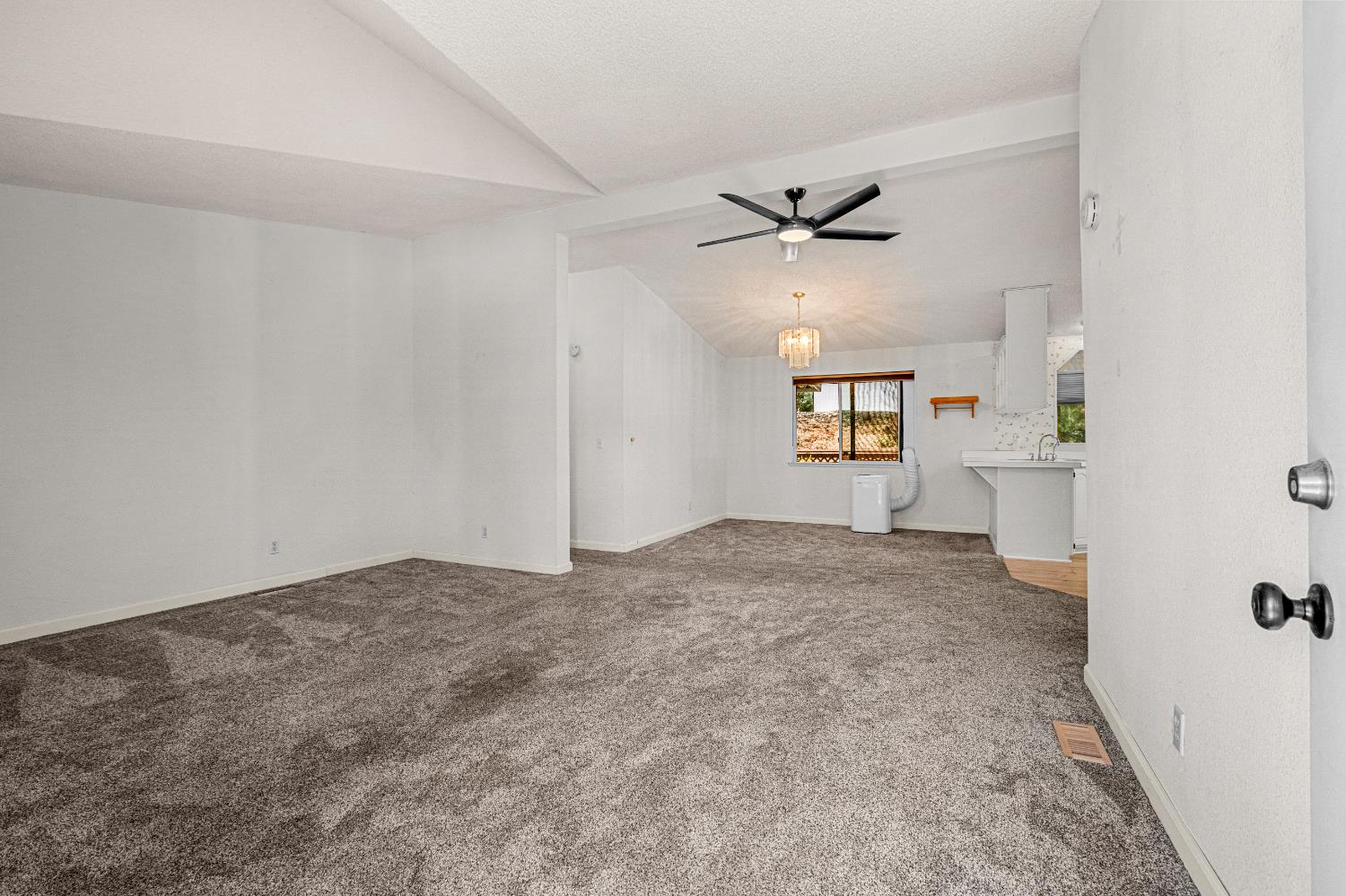 9461 State Highway 193 17