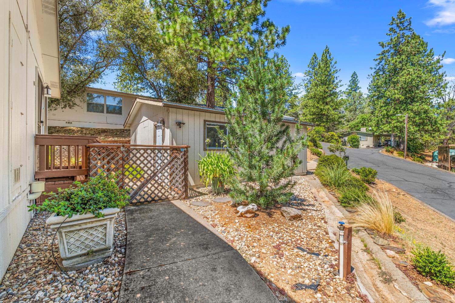 9461 State Highway 193 17