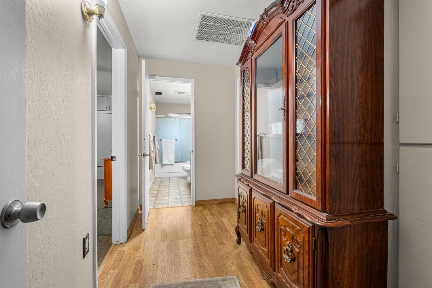 5620 Pony Express Court