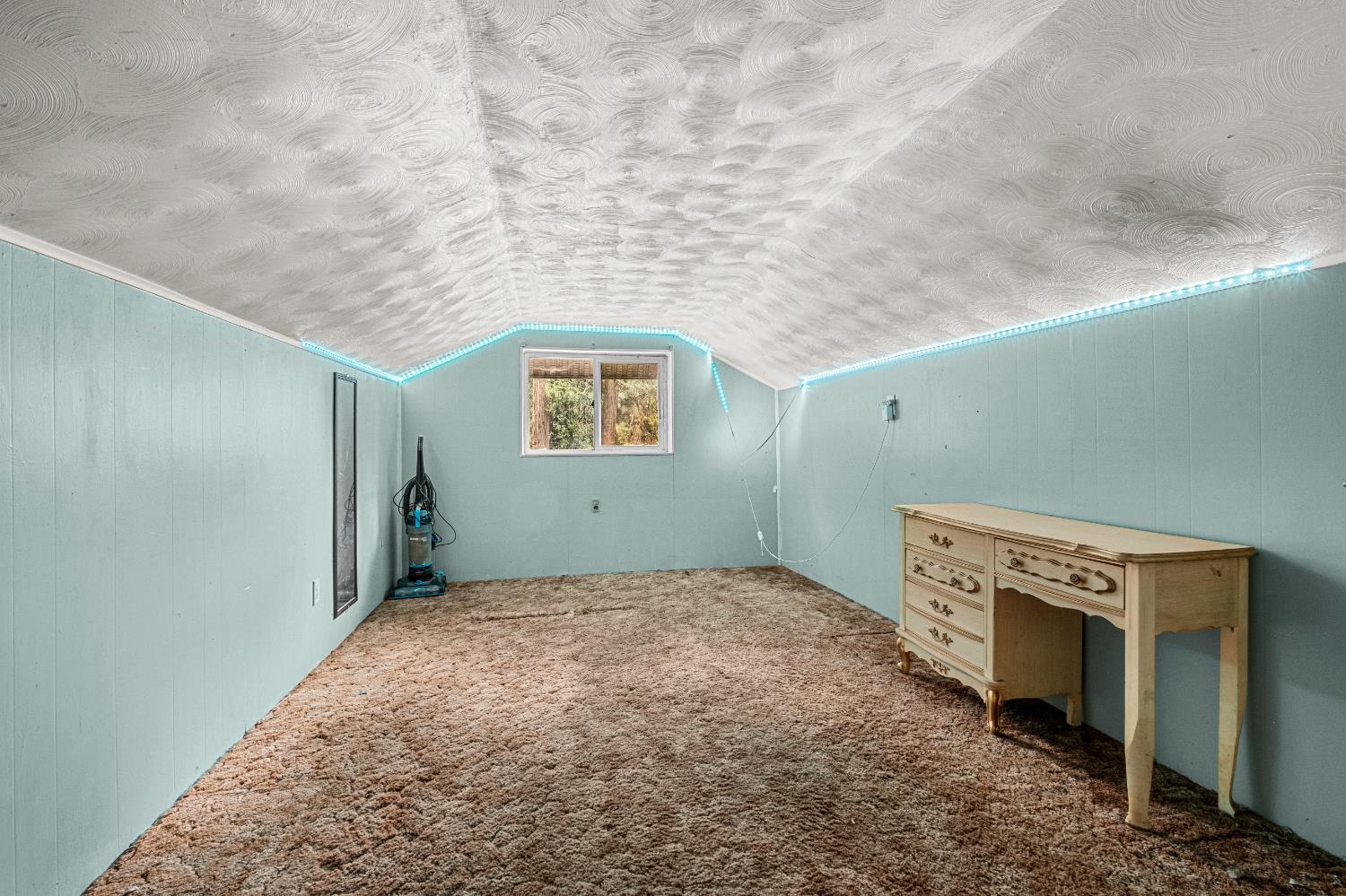 5620 Pony Express Court