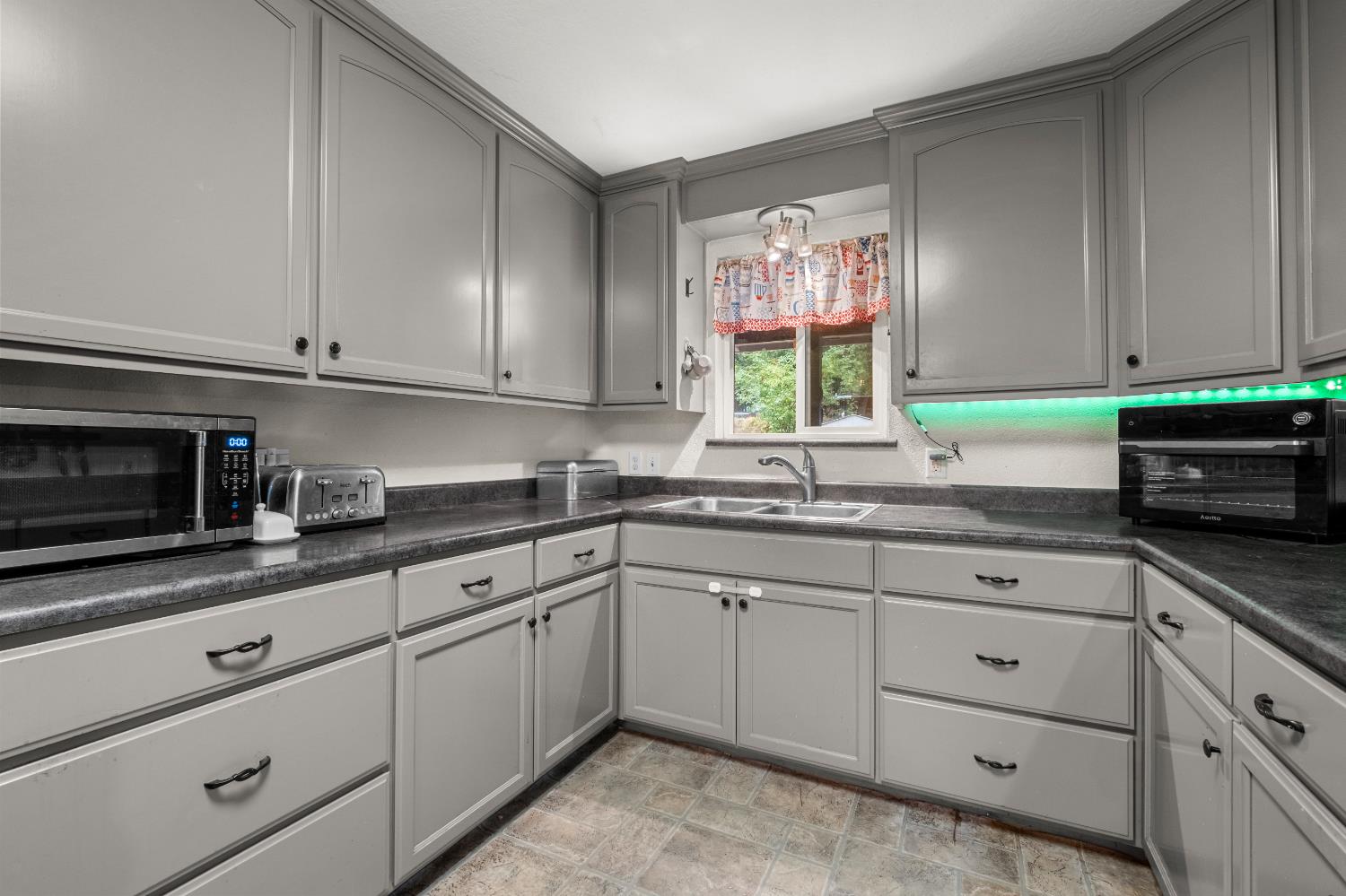 5620 Pony Express Court