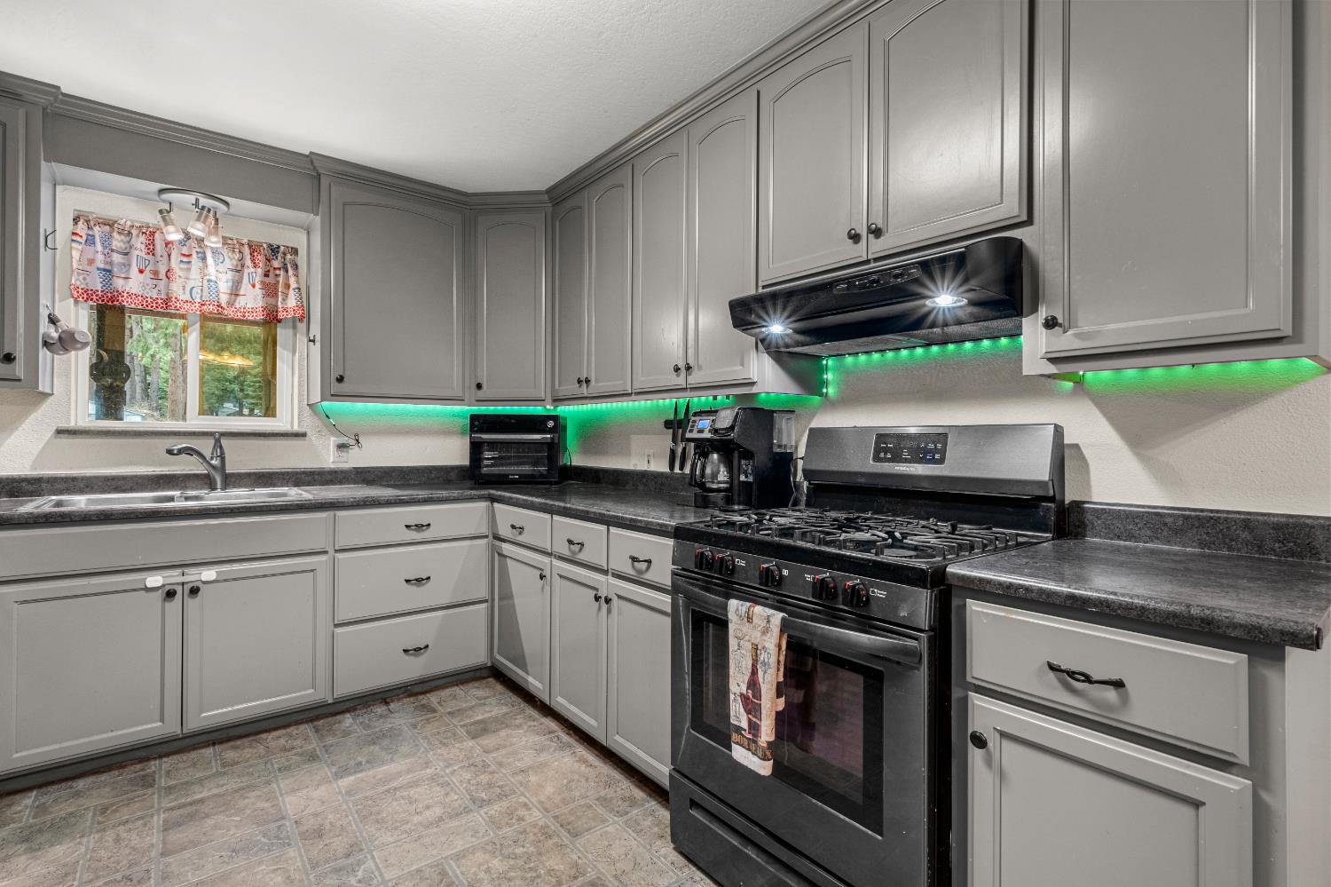 5620 Pony Express Court