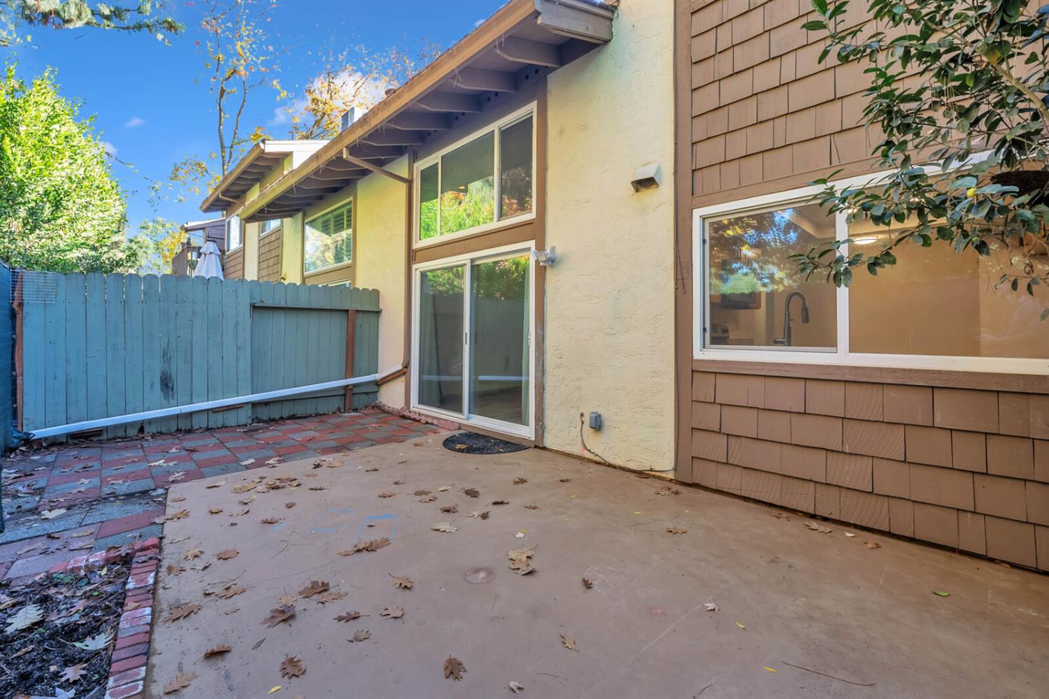 2604 Rio Bravo Circle