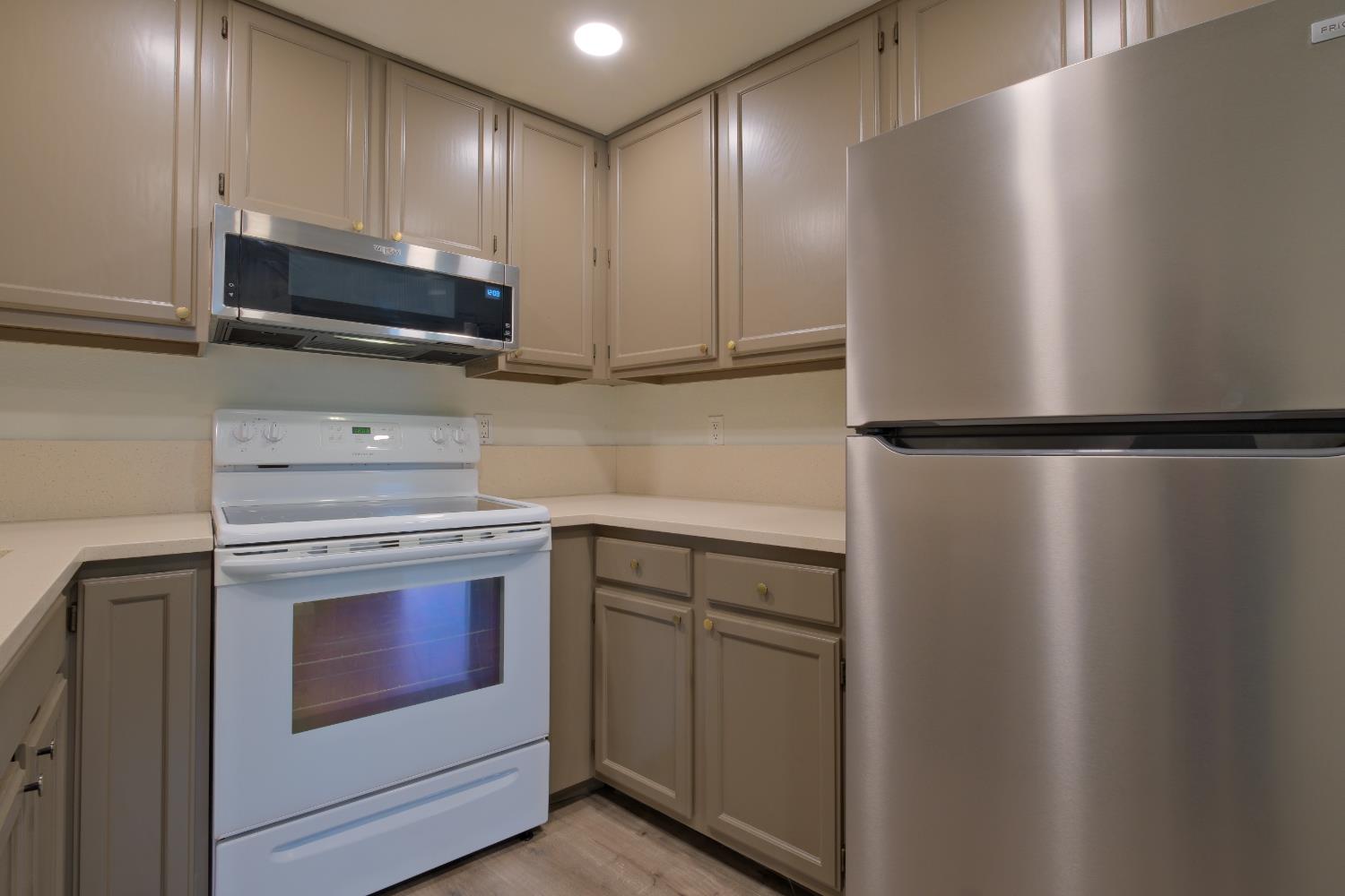 3133 Cambridge Road 3