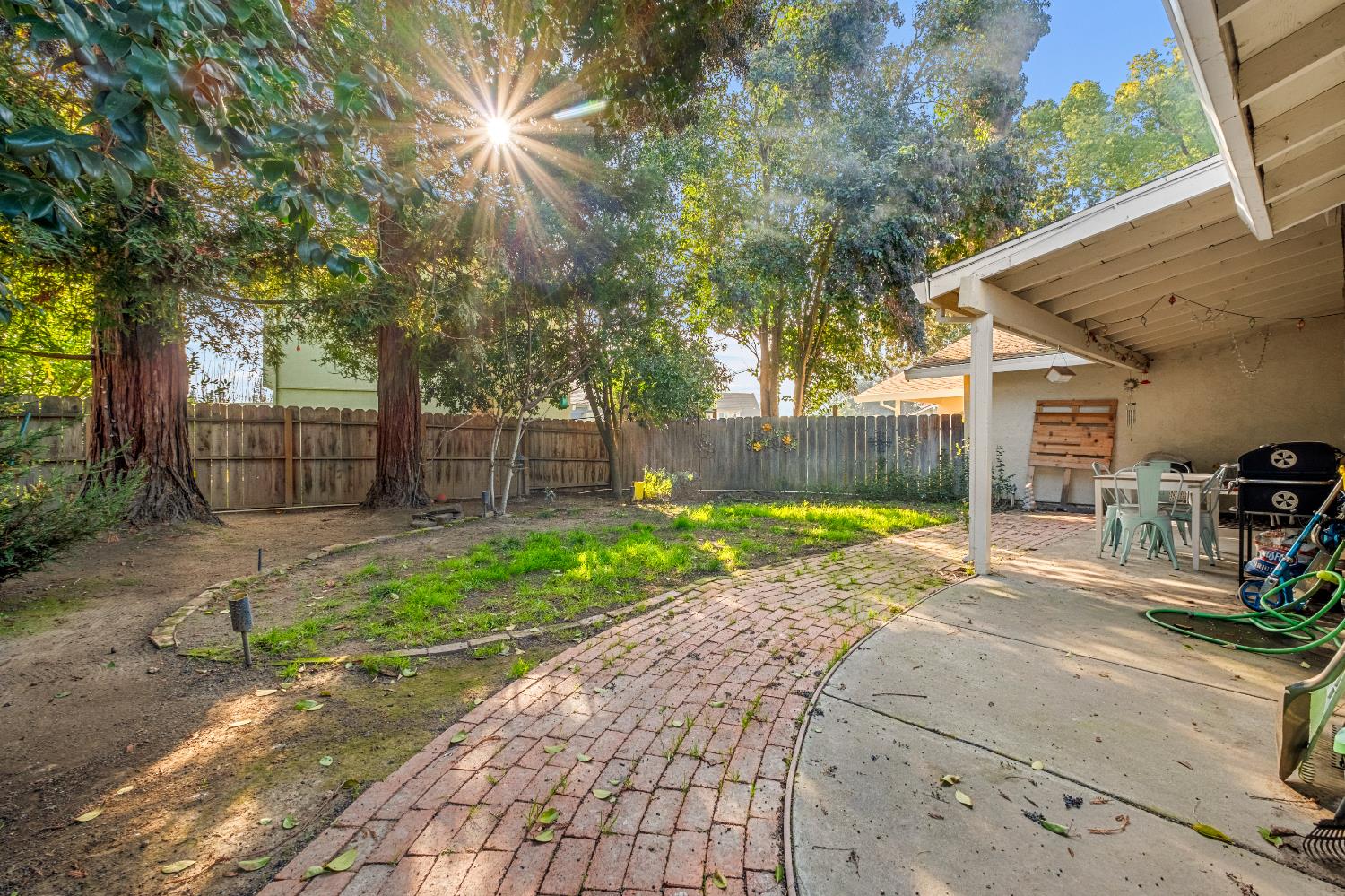 6823 Greenhaven Drive