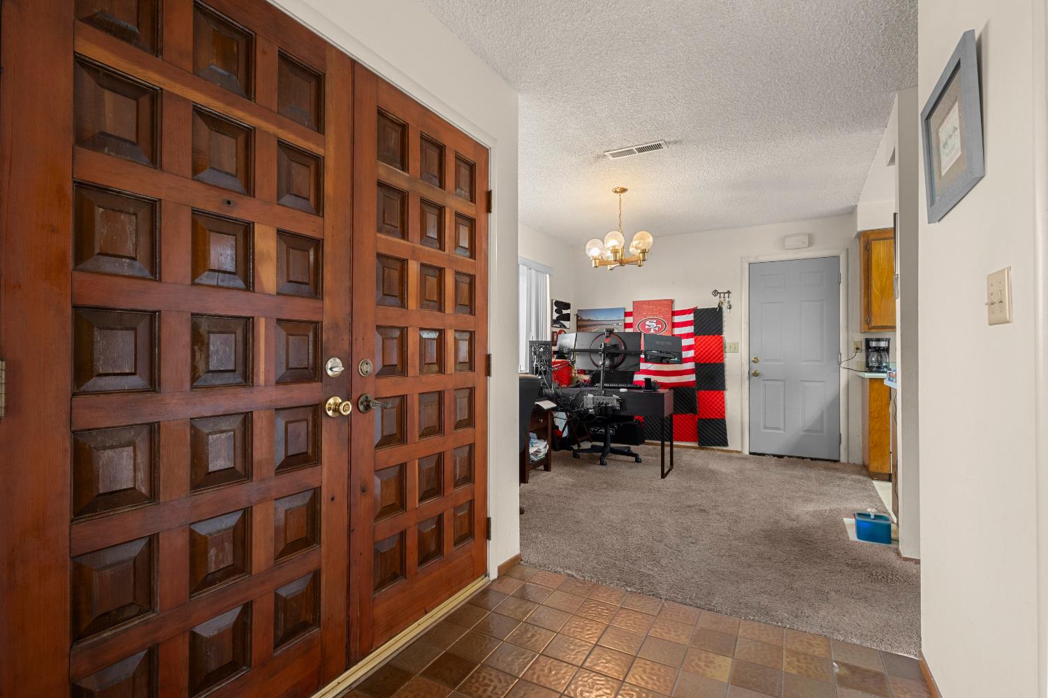 6823 Greenhaven Drive