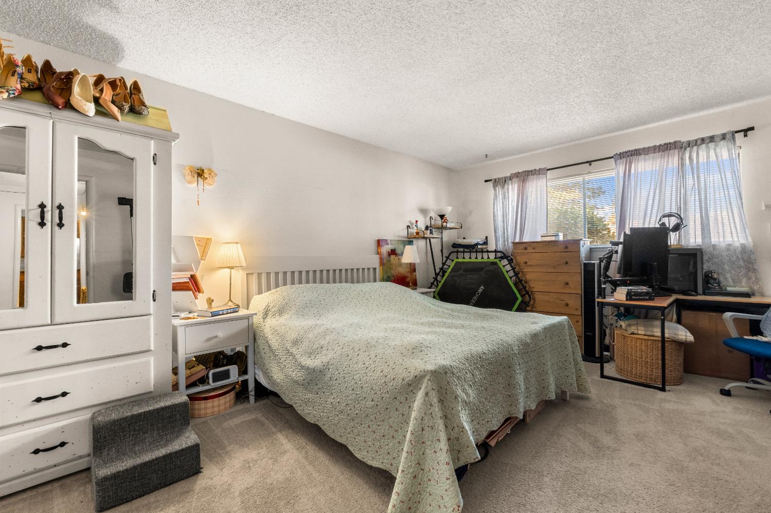 6823 Greenhaven Drive