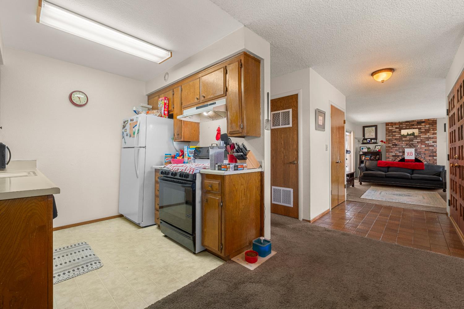 6823 Greenhaven Drive