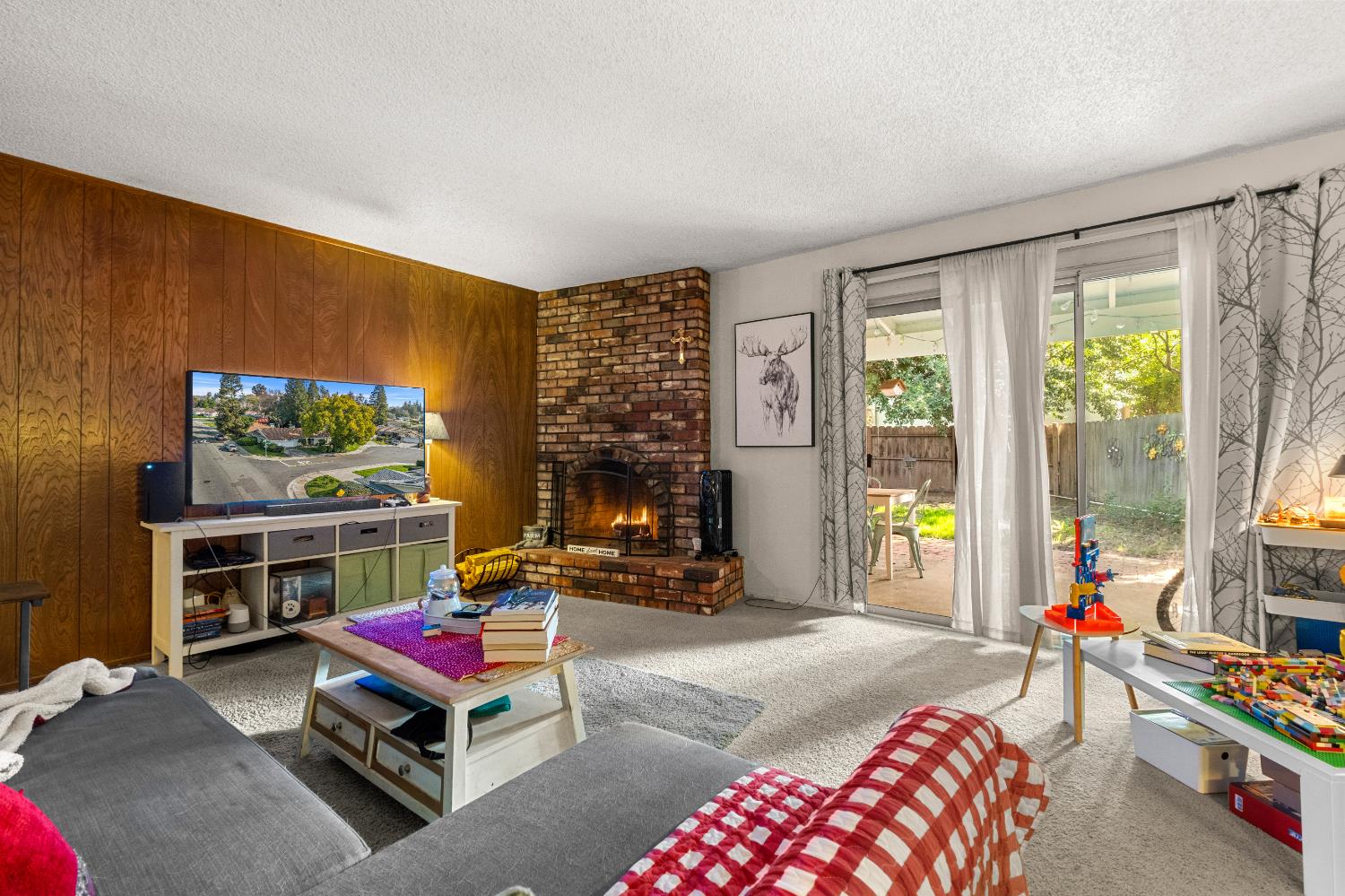 6823 Greenhaven Drive