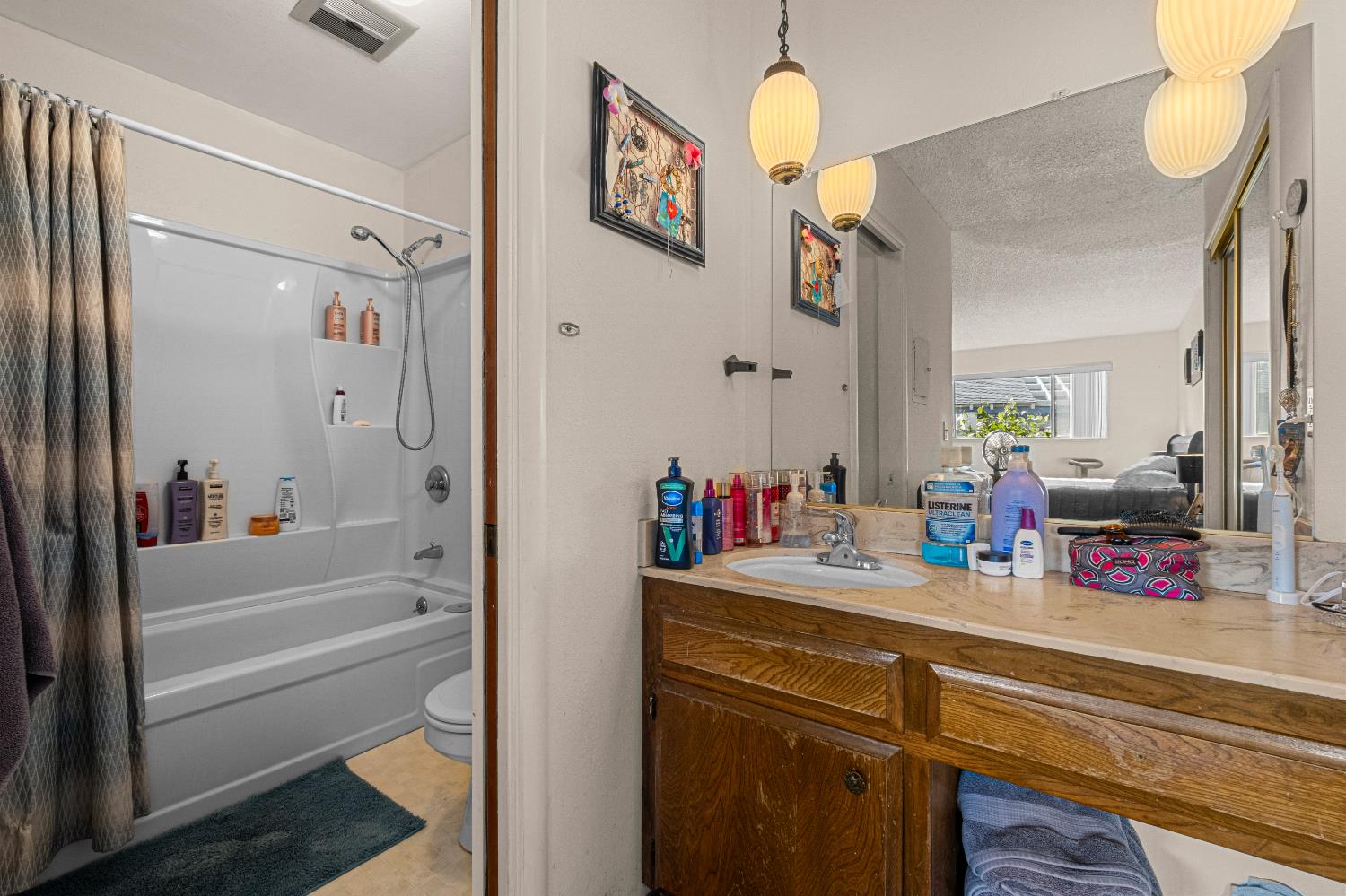 6823 Greenhaven Drive