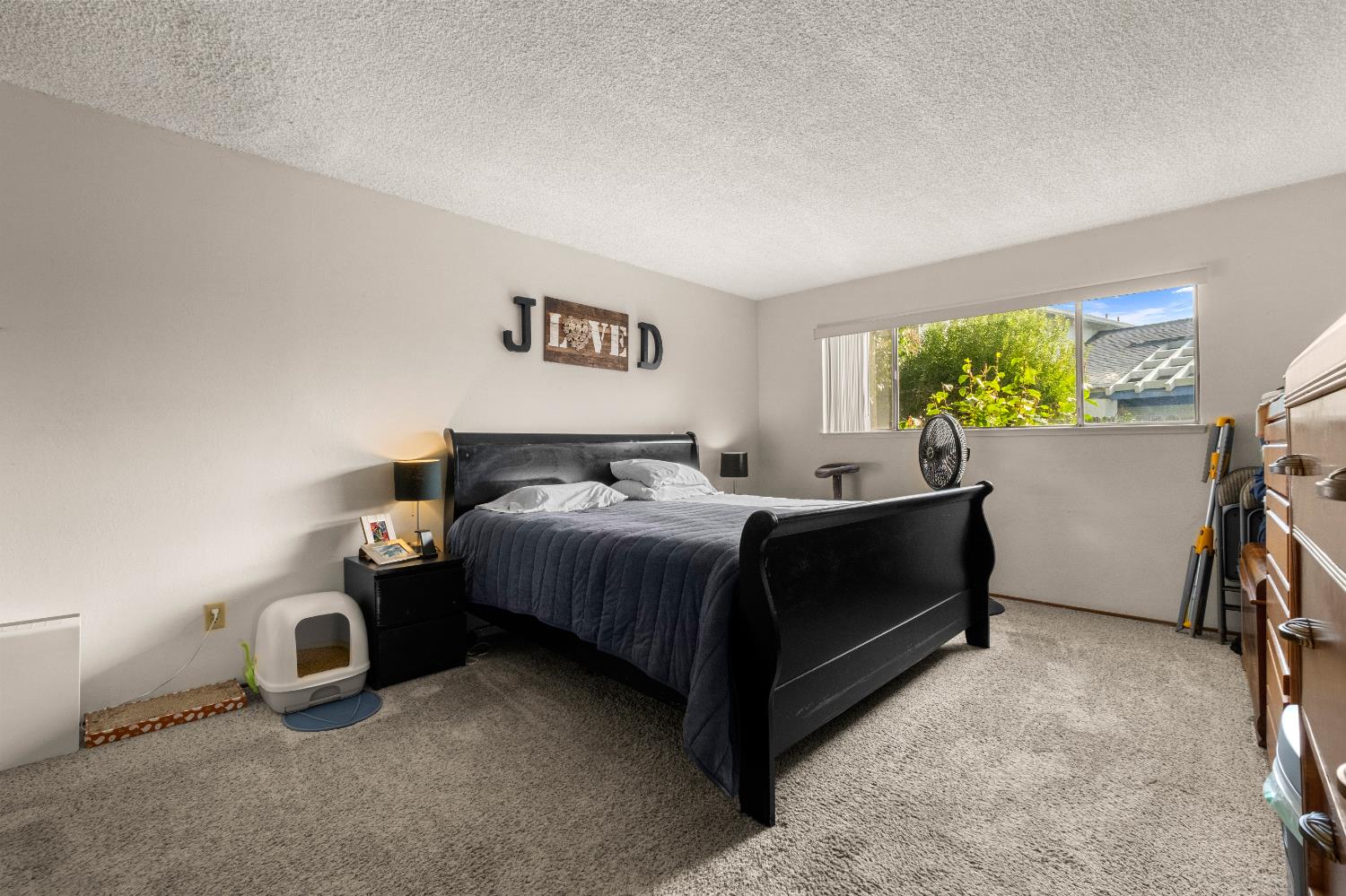 6823 Greenhaven Drive