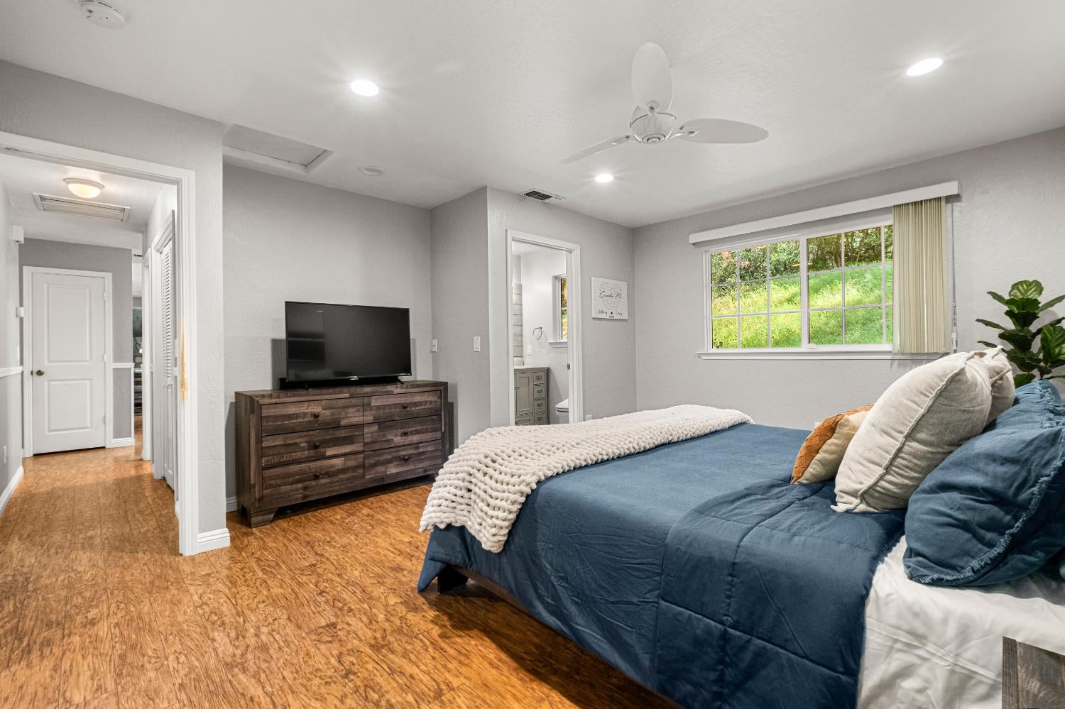 5371 Elite Court