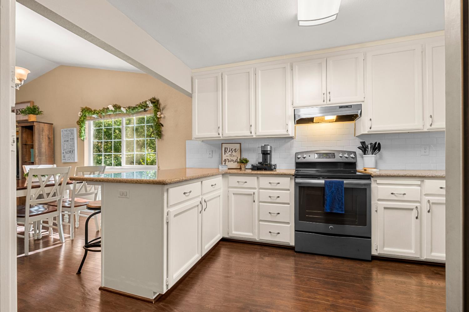 3328 Village Court