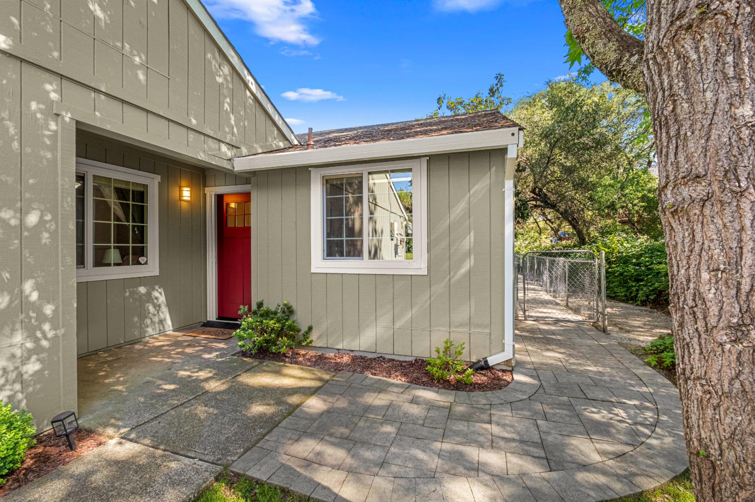 3328 Village Court