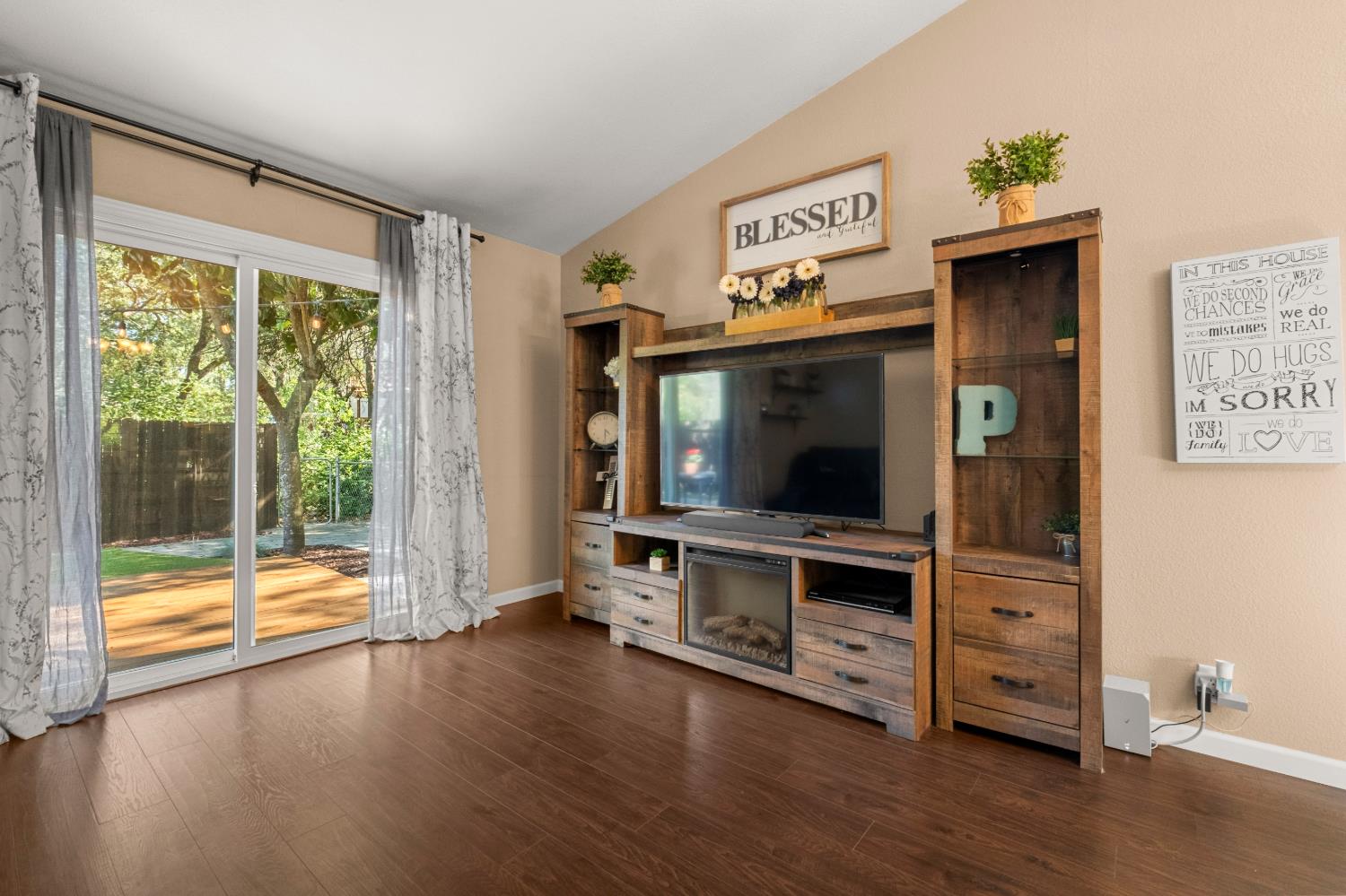 3328 Village Court