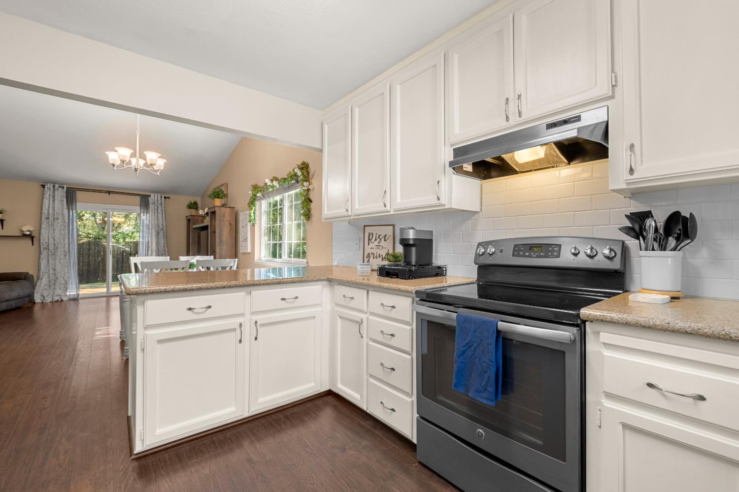 3328 Village Court