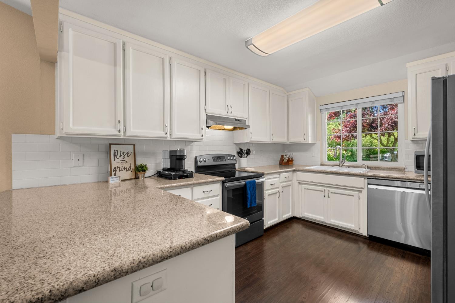3328 Village Court