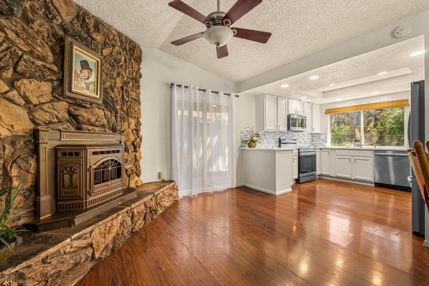 2753 Sterling Way