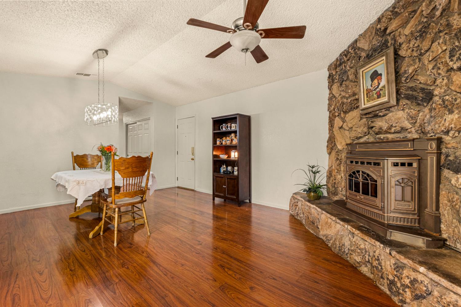 2753 Sterling Way