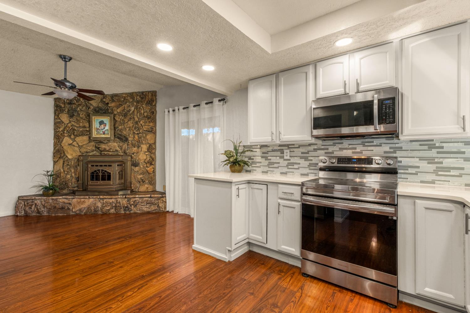 2753 Sterling Way