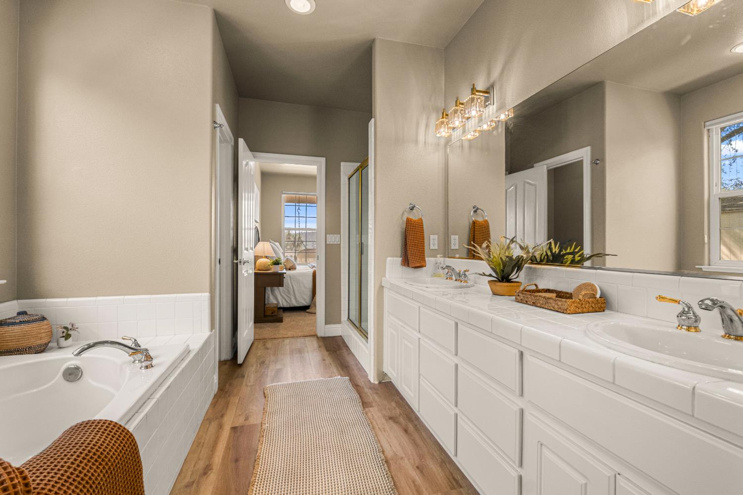 4029 Schelin Court