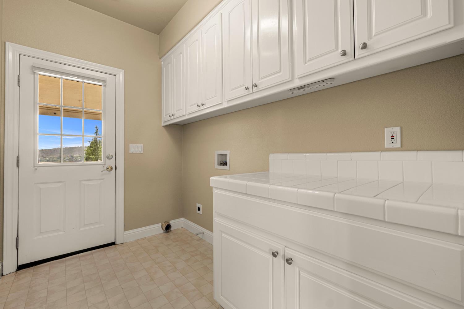 4029 Schelin Court
