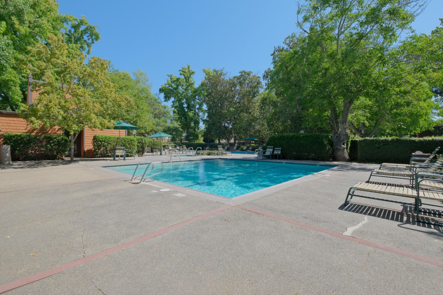 2229 Woodside Lane 8