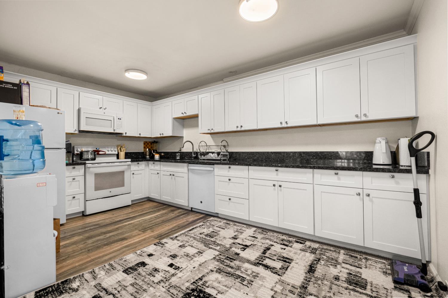 2229 Woodside Lane 8