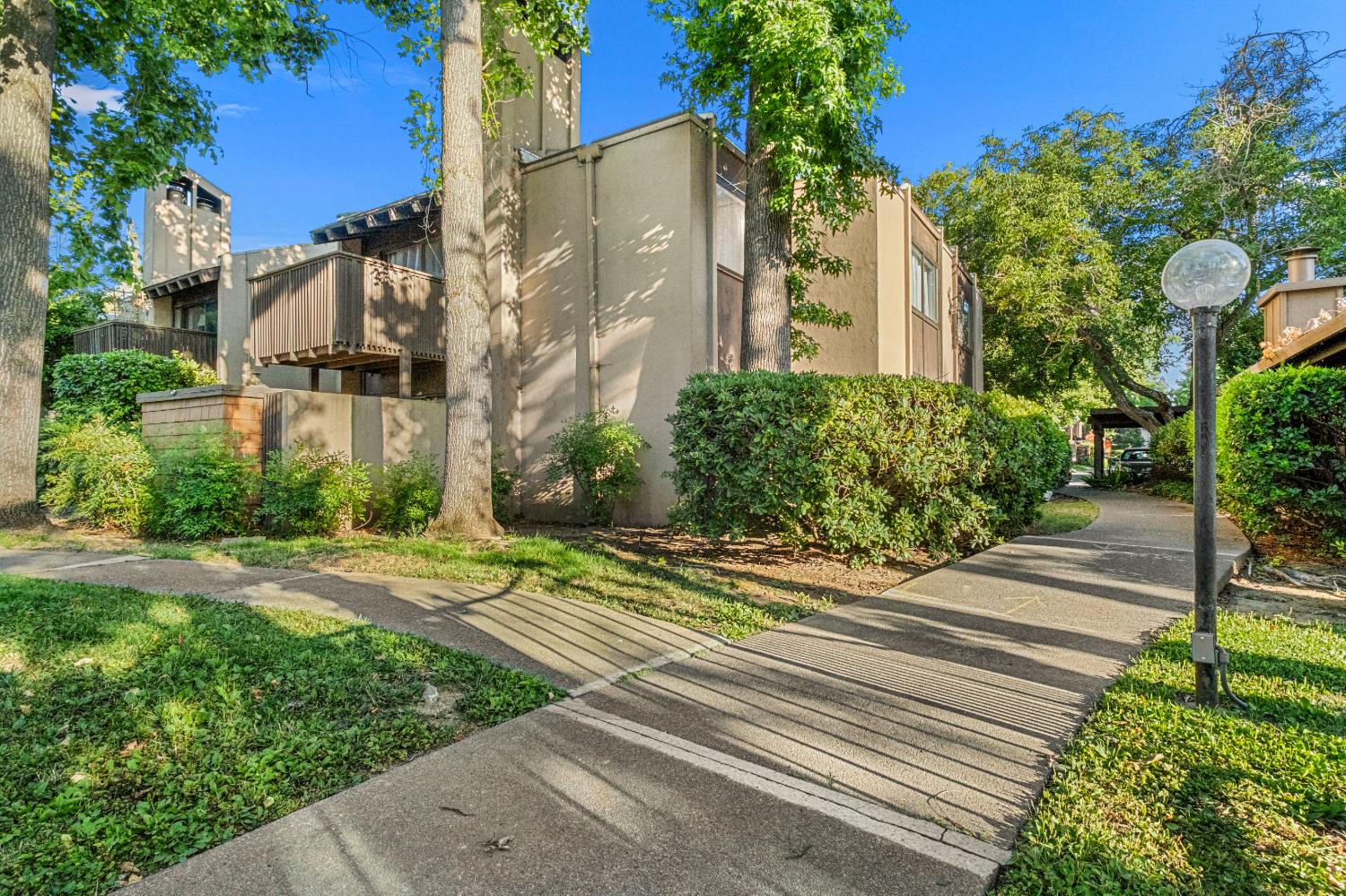 2229 Woodside Lane 8