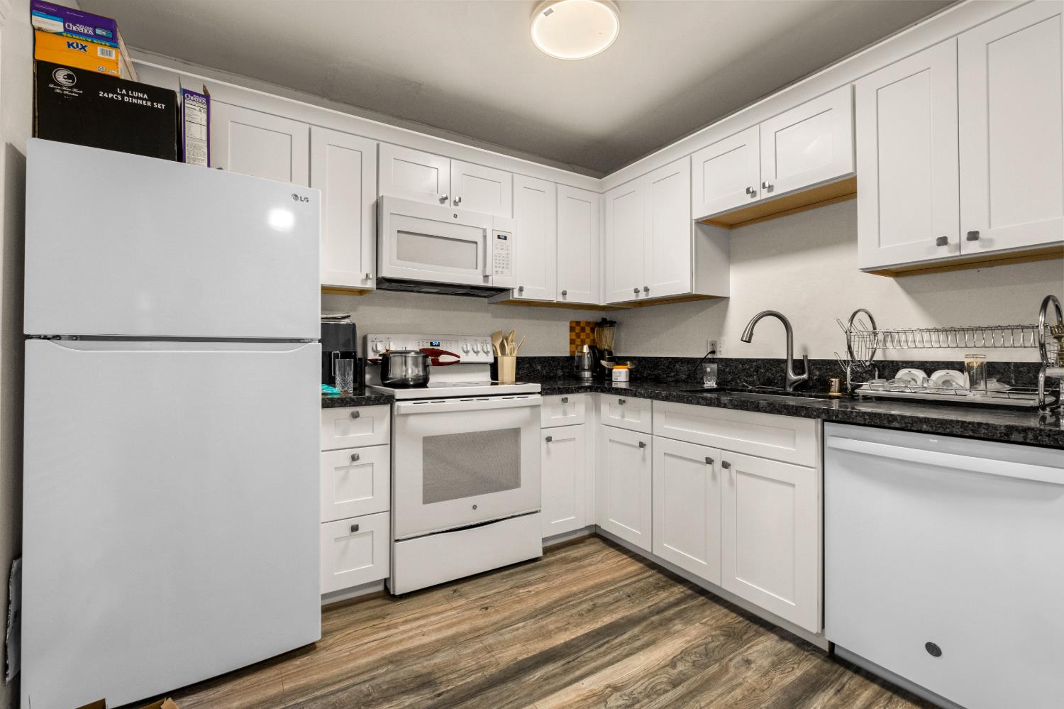 2229 Woodside Lane 8