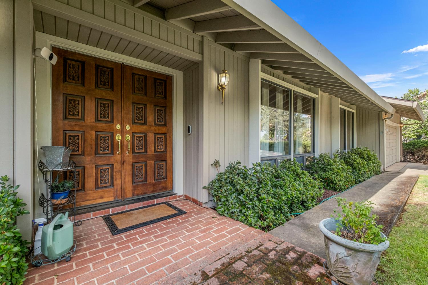 1582 Barrett Drive