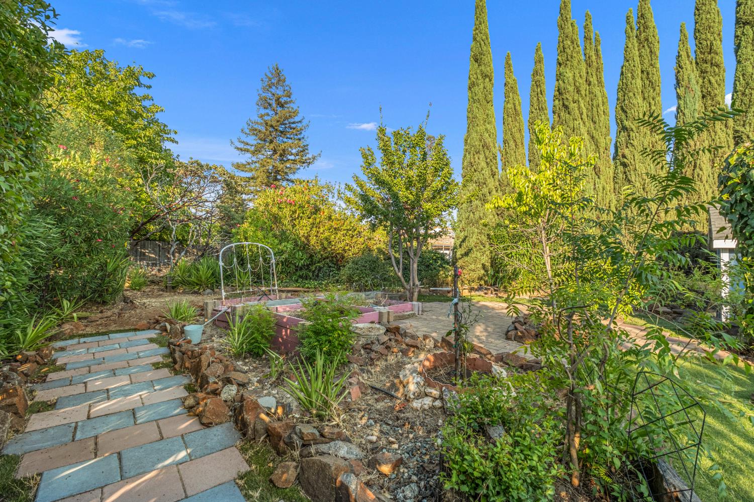 2841 Montebello Way