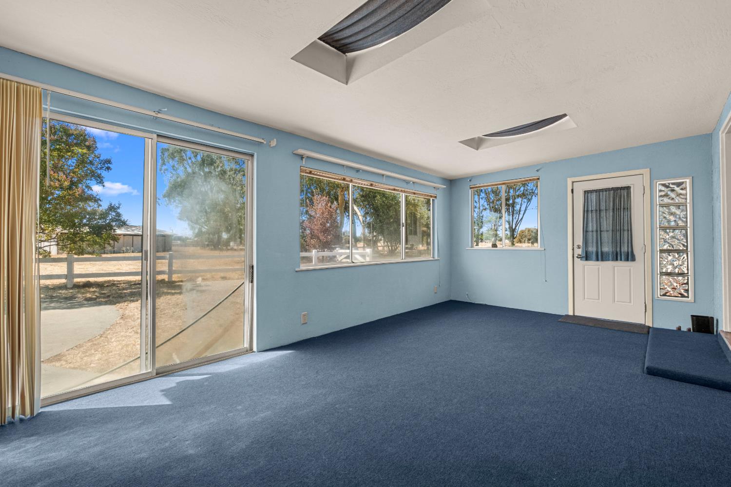 9805 Grant Line Road
