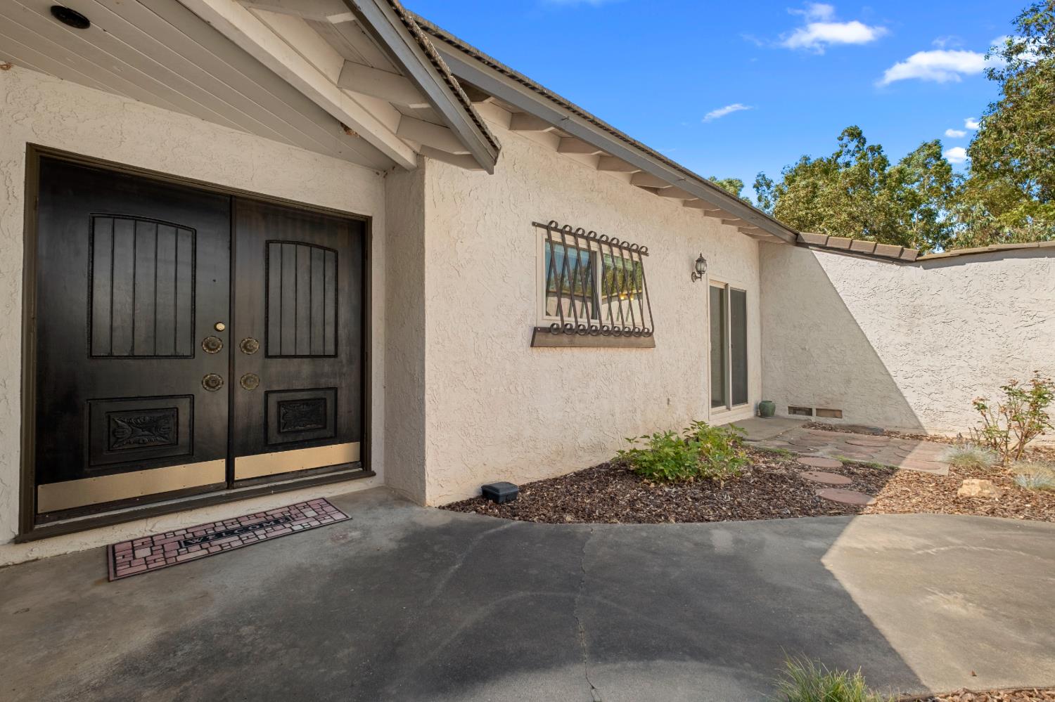 9805 Grant Line Road