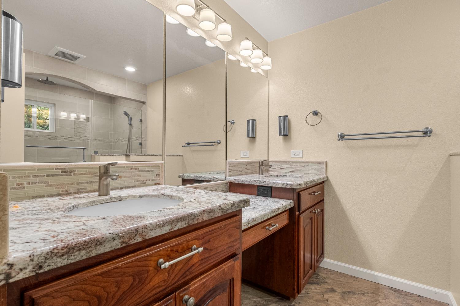 7458 Black Tree Lane