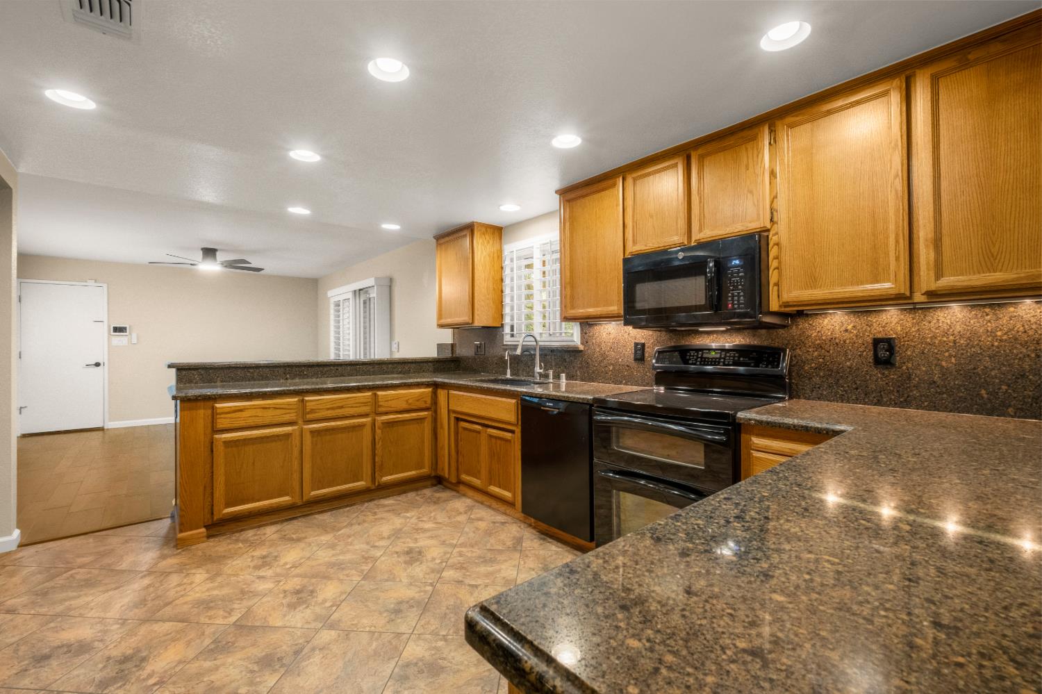 7458 Black Tree Lane