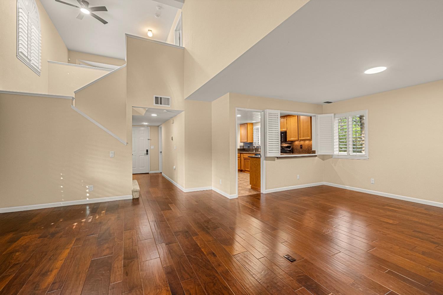 7458 Black Tree Lane