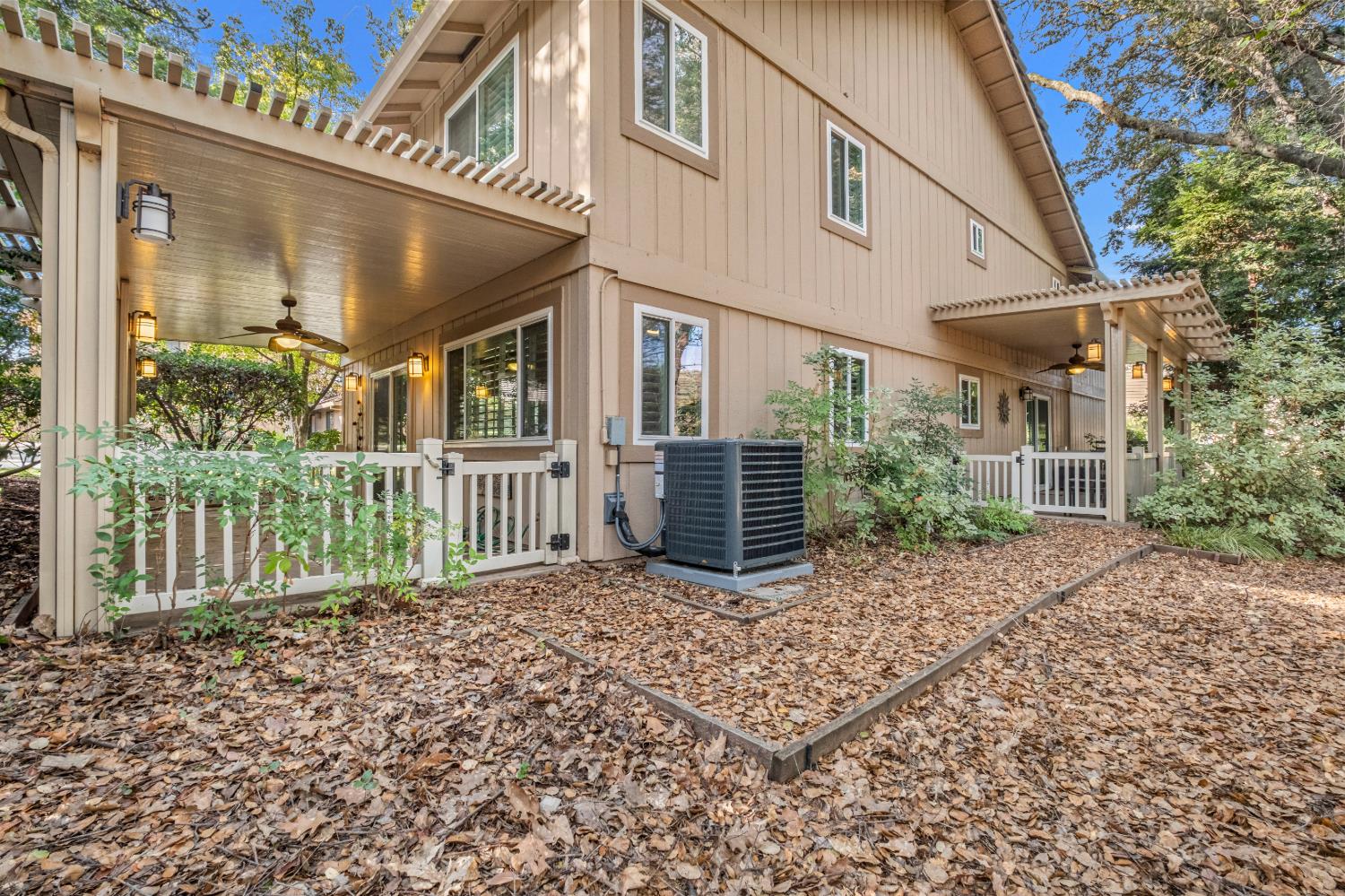 7458 Black Tree Lane