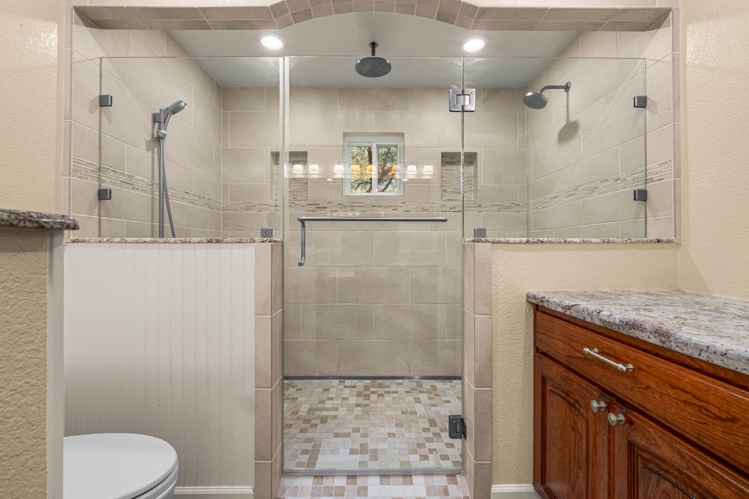 7458 Black Tree Lane