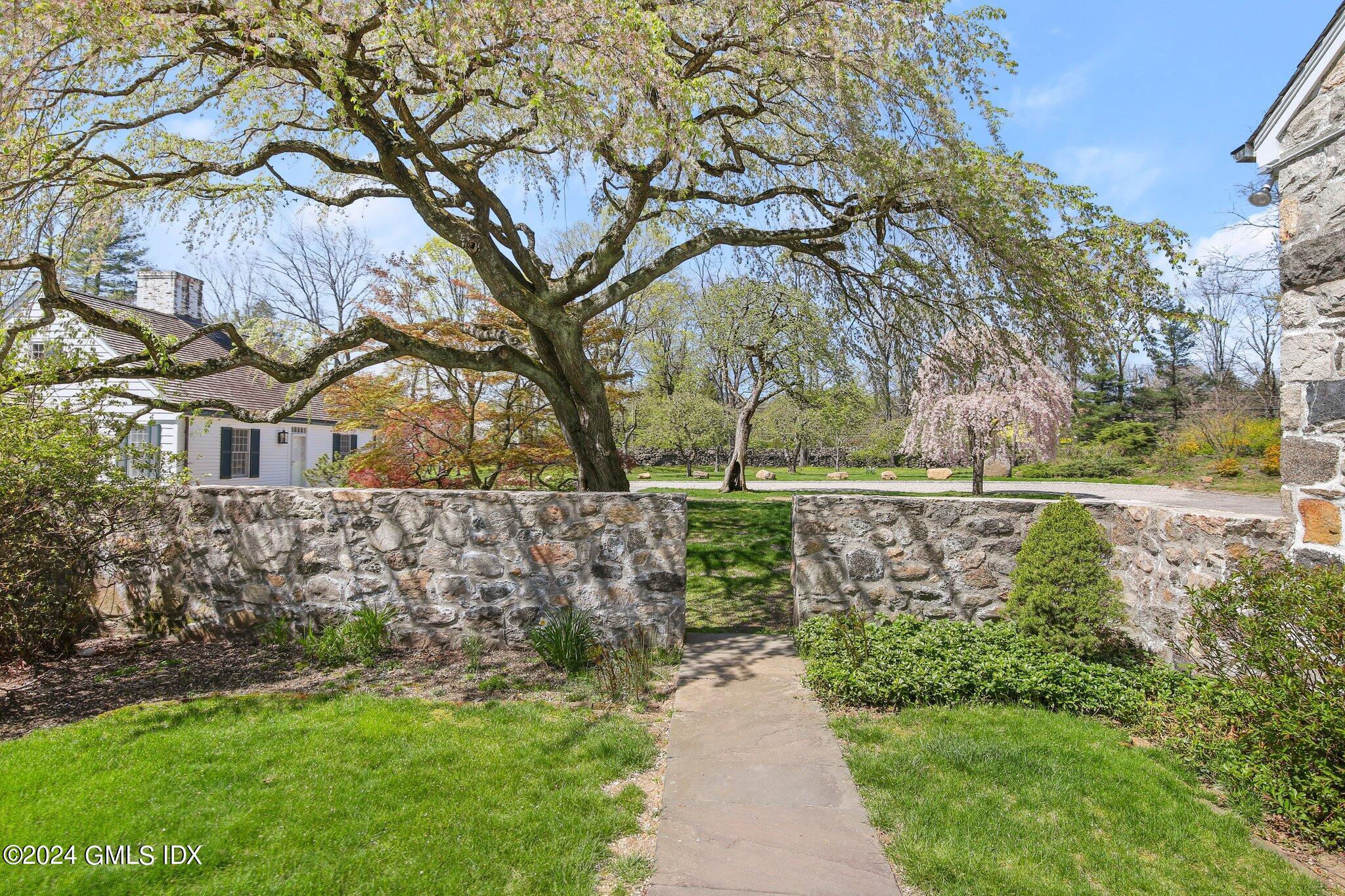 69 CLAPBOARD RIDGE Road