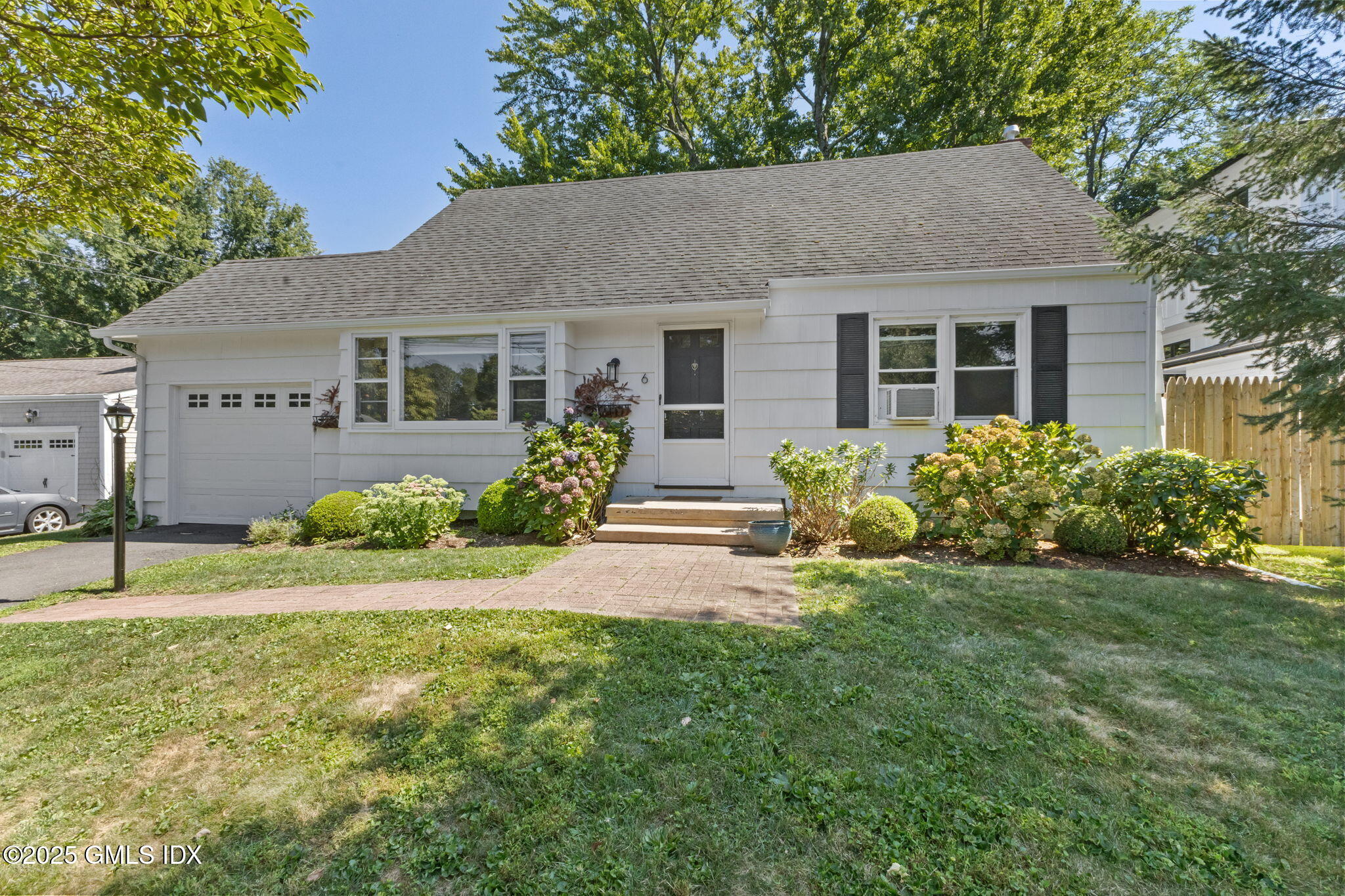 6 BONAN Drive
