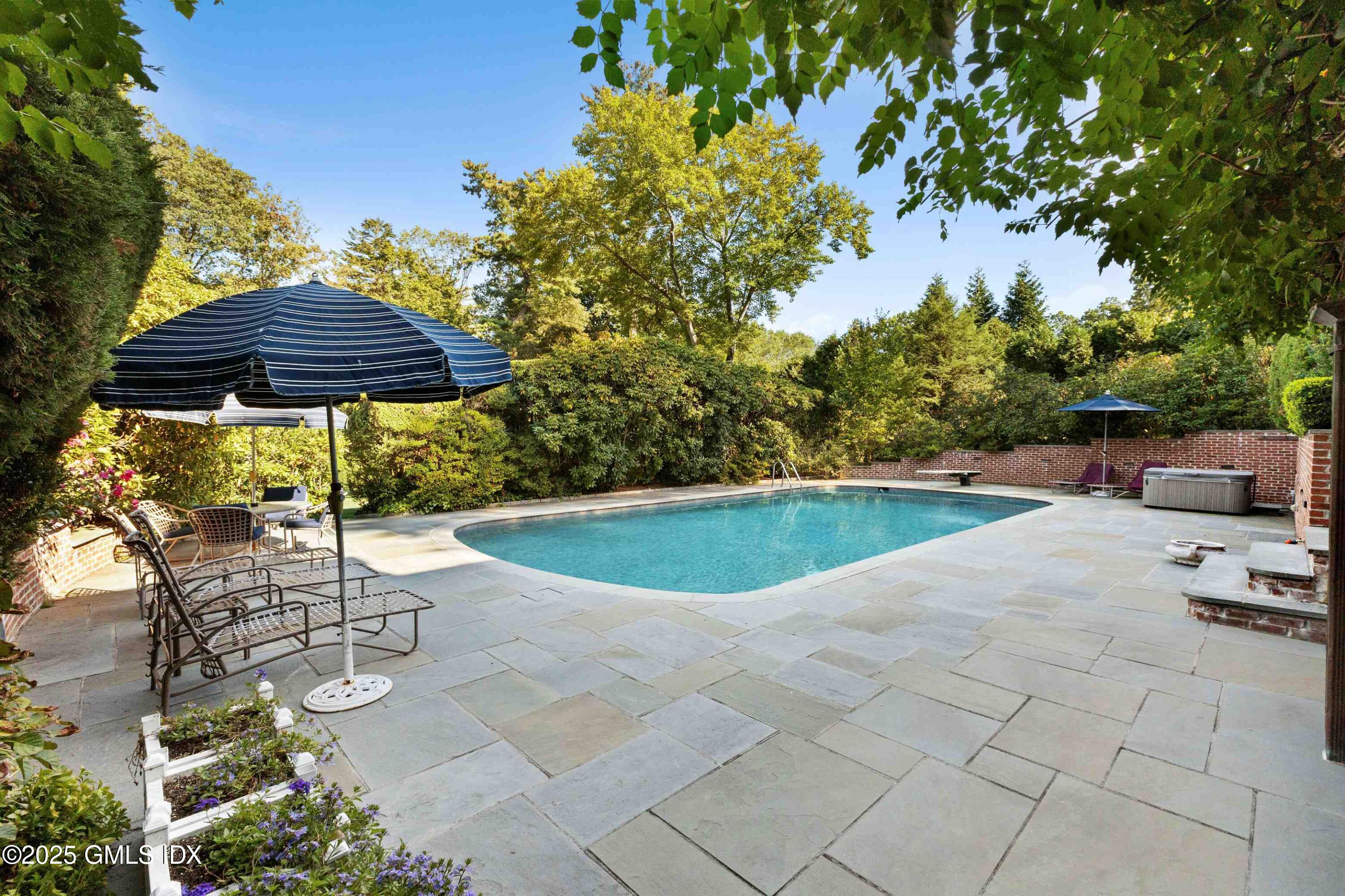 11 BOBOLINK Lane