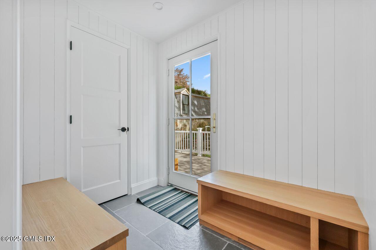 18 Park Avenue, Old Greenwich