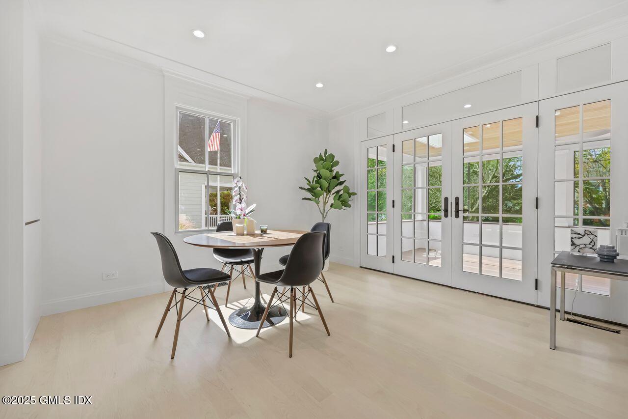 18 Park Avenue, Old Greenwich